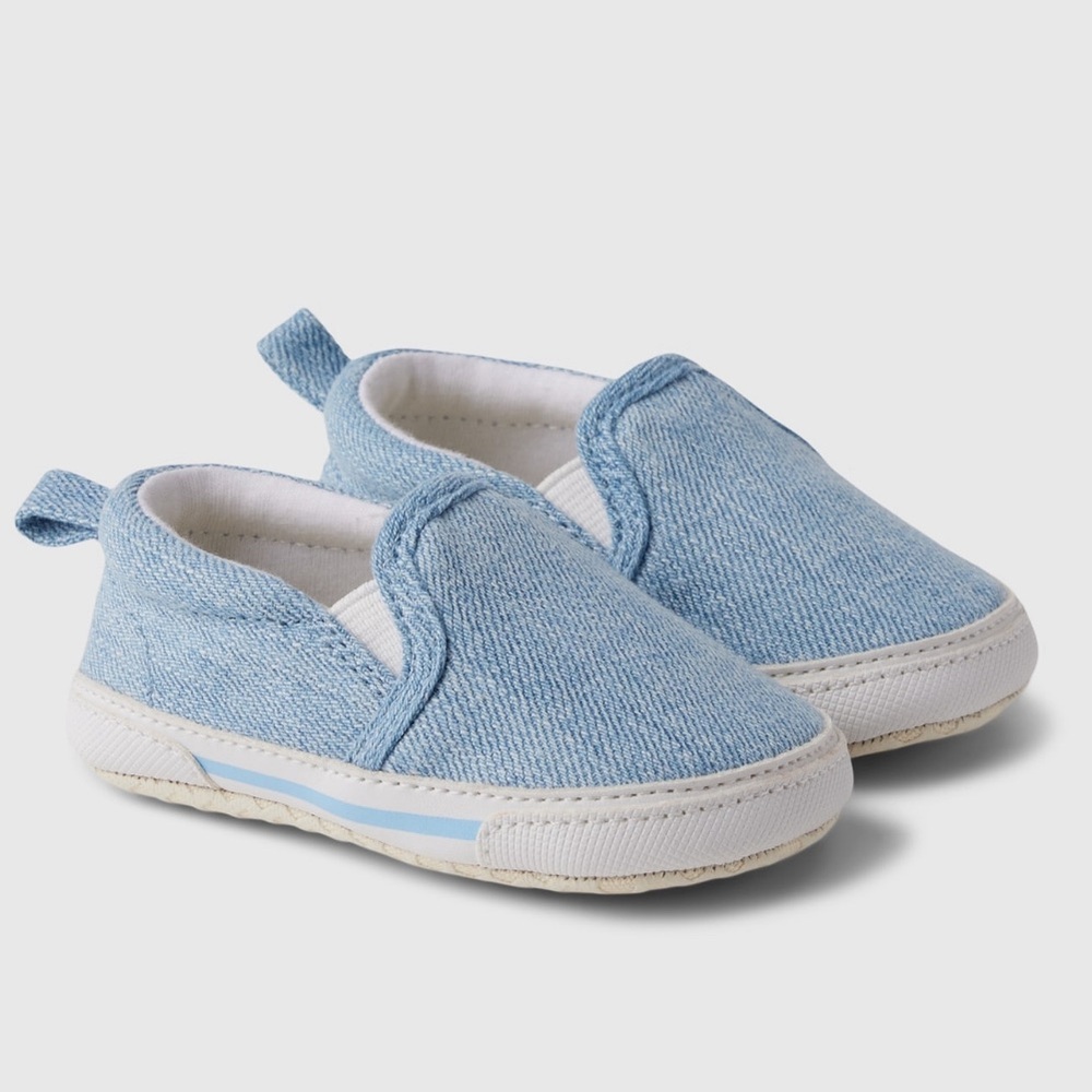 6-12M🩵 Baby GAP Chambray Blue Denim Slip On Crib Shoes LIKE NEW